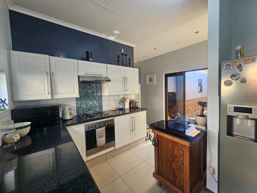 To Let 3 Bedroom Property for Rent in Olympus AH Gauteng