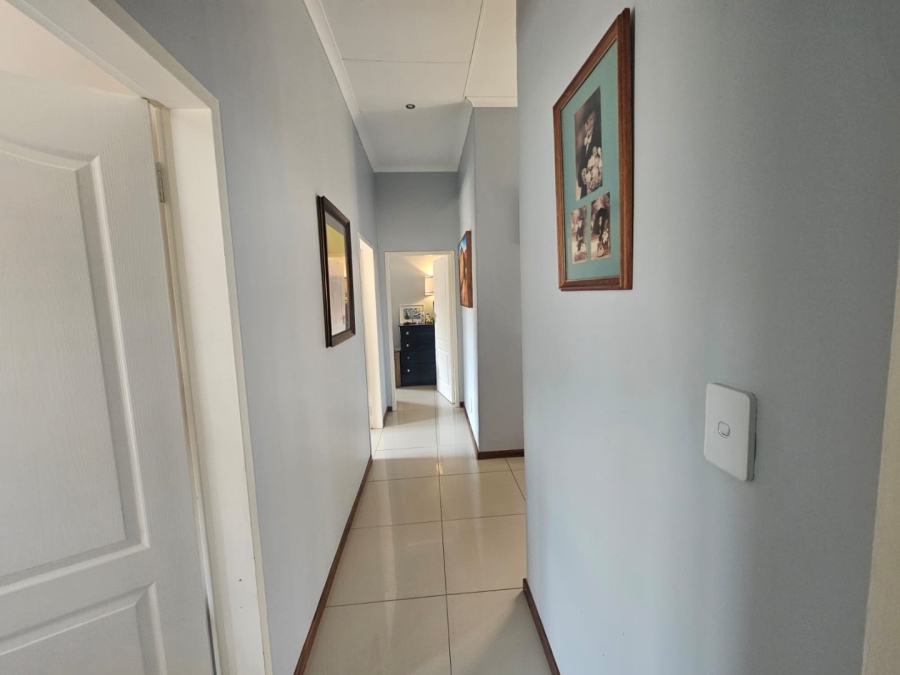 To Let 3 Bedroom Property for Rent in Olympus AH Gauteng
