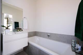To Let 2 Bedroom Property for Rent in Kyalami Ah Gauteng