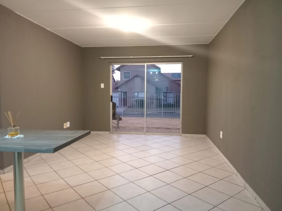 To Let 2 Bedroom Property for Rent in Danie Taljaard Park Gauteng