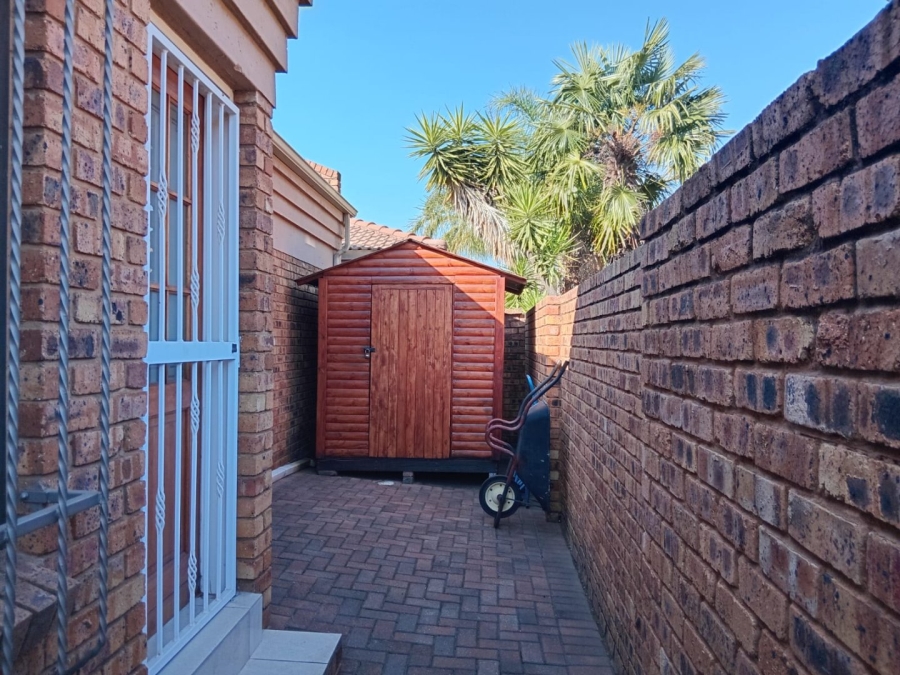 3 Bedroom Property for Sale in Ravenswood Gauteng