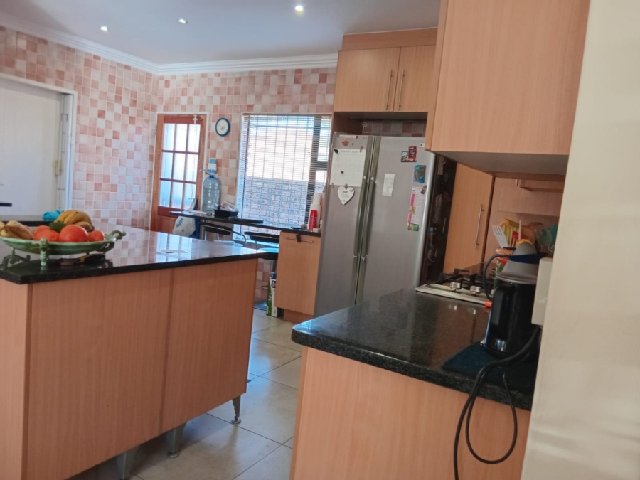 3 Bedroom Property for Sale in Ravenswood Gauteng