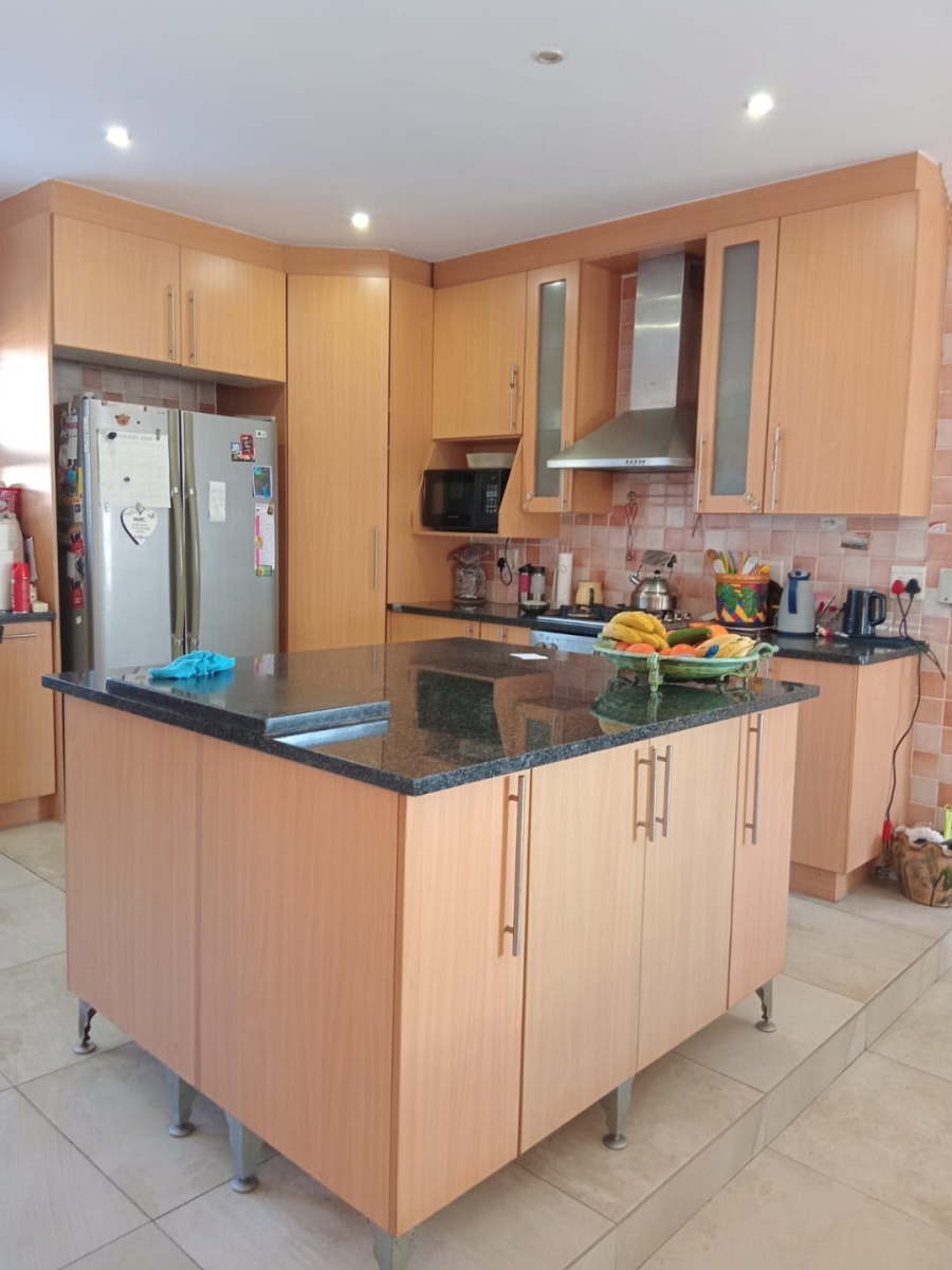 3 Bedroom Property for Sale in Ravenswood Gauteng