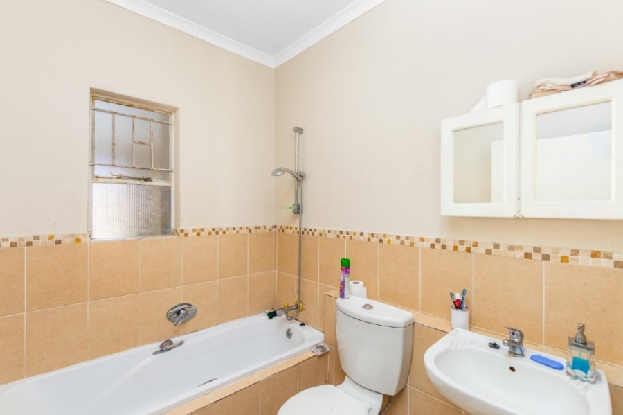 2 Bedroom Property for Sale in Ormonde View Gauteng