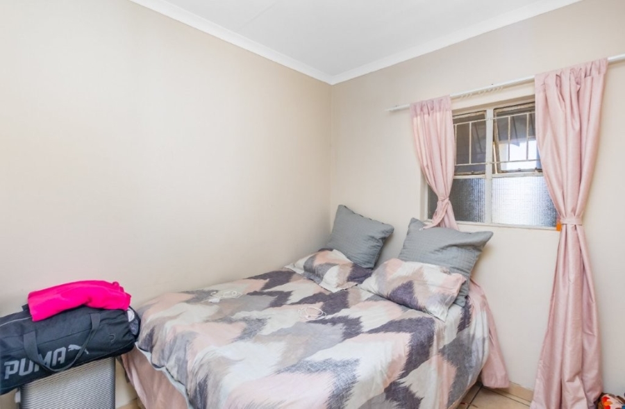 2 Bedroom Property for Sale in Ormonde View Gauteng