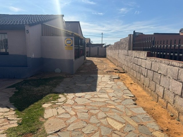 3 Bedroom Property for Sale in Ennerdale Gauteng