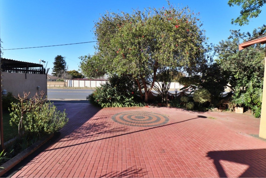 4 Bedroom Property for Sale in Primrose Gauteng