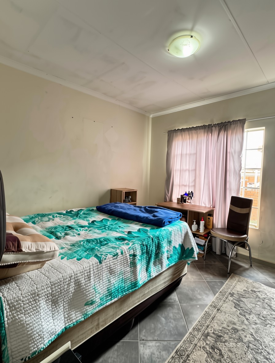 2 Bedroom Property for Sale in The Reeds Gauteng