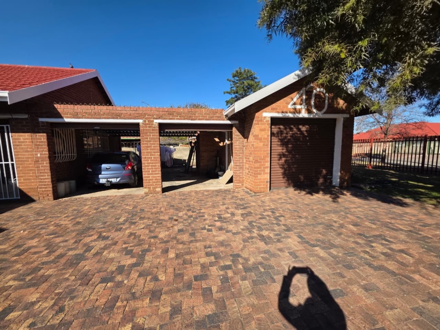 3 Bedroom Property for Sale in Vanderbijlpark SE 6 Gauteng