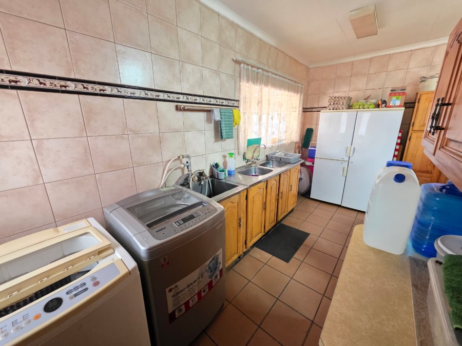 3 Bedroom Property for Sale in Vanderbijlpark SE 6 Gauteng