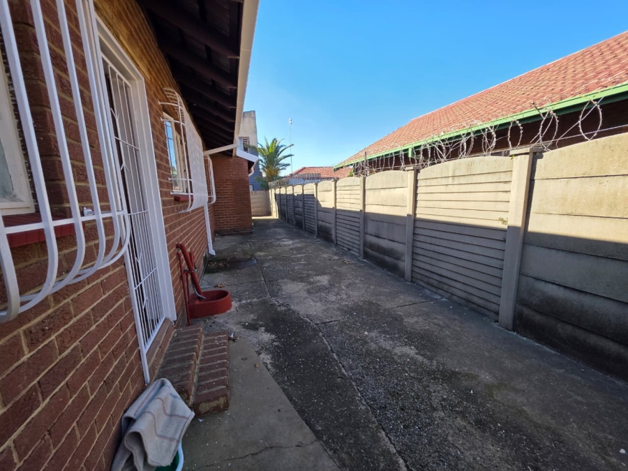 3 Bedroom Property for Sale in Vanderbijlpark SE 6 Gauteng
