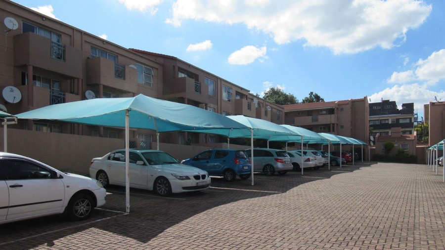 1 Bedroom Property for Sale in Linden Gauteng