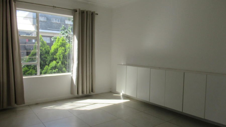 1 Bedroom Property for Sale in Linden Gauteng