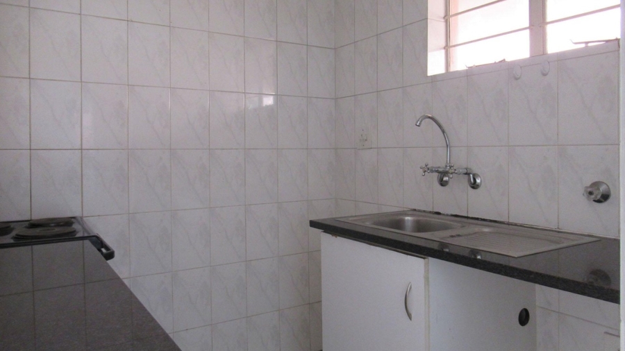 1 Bedroom Property for Sale in Linden Gauteng