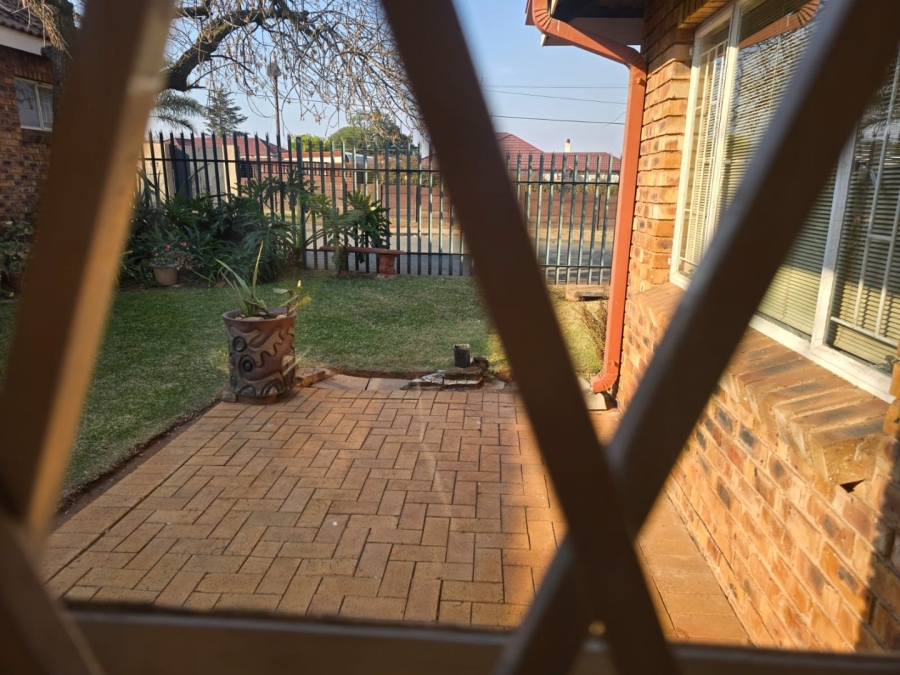 2 Bedroom Property for Sale in Primrose Gauteng