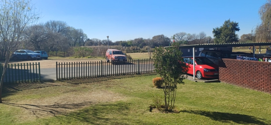 2 Bedroom Property for Sale in Impala Park Gauteng