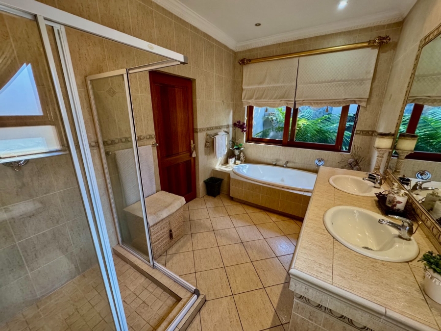 3 Bedroom Property for Sale in Glen Marais Gauteng