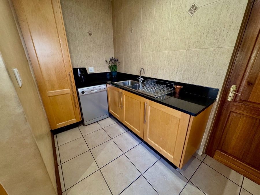 3 Bedroom Property for Sale in Glen Marais Gauteng