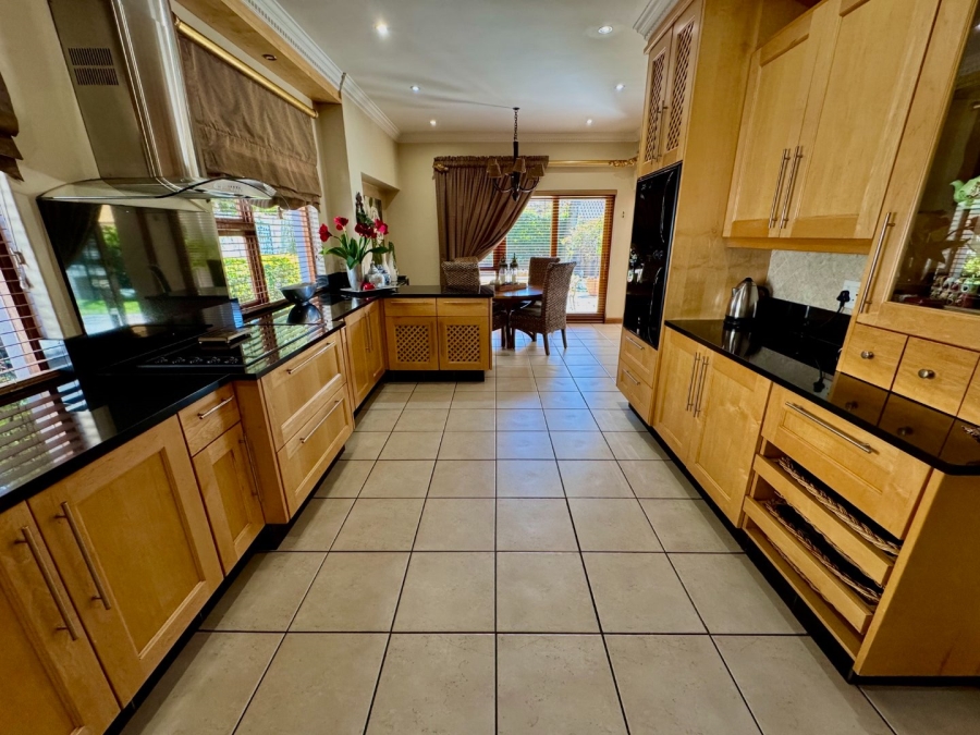 3 Bedroom Property for Sale in Glen Marais Gauteng