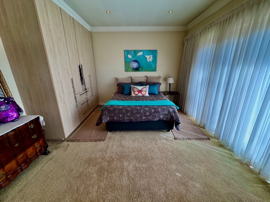 3 Bedroom Property for Sale in Glen Marais Gauteng