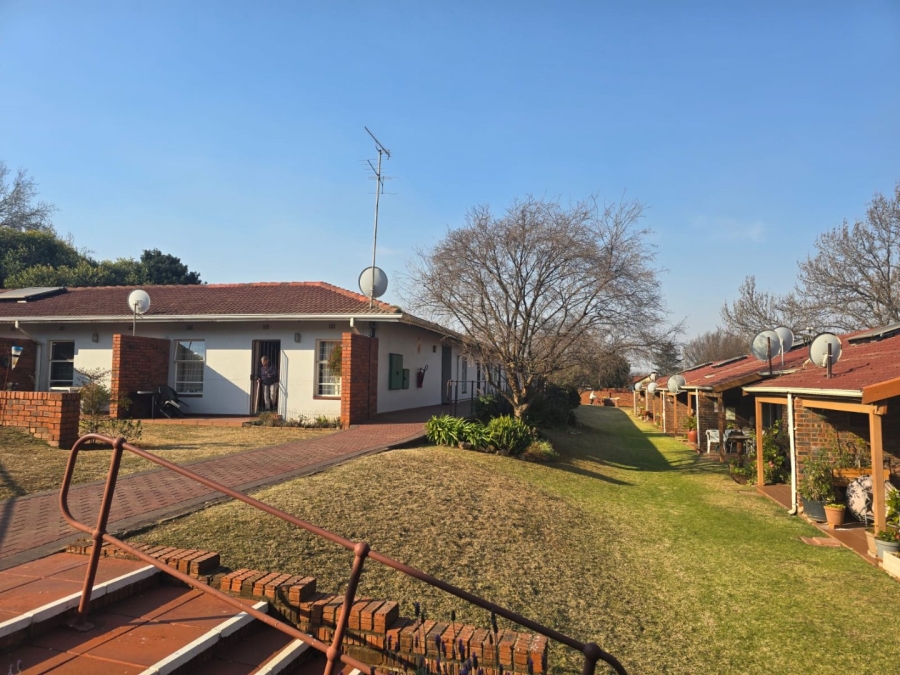 To Let 2 Bedroom Property for Rent in Primrose Gauteng