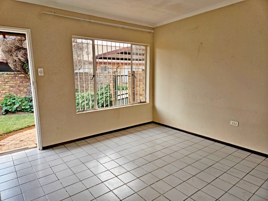 2 Bedroom Property for Sale in Terenure Gauteng