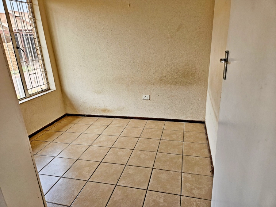 2 Bedroom Property for Sale in Terenure Gauteng