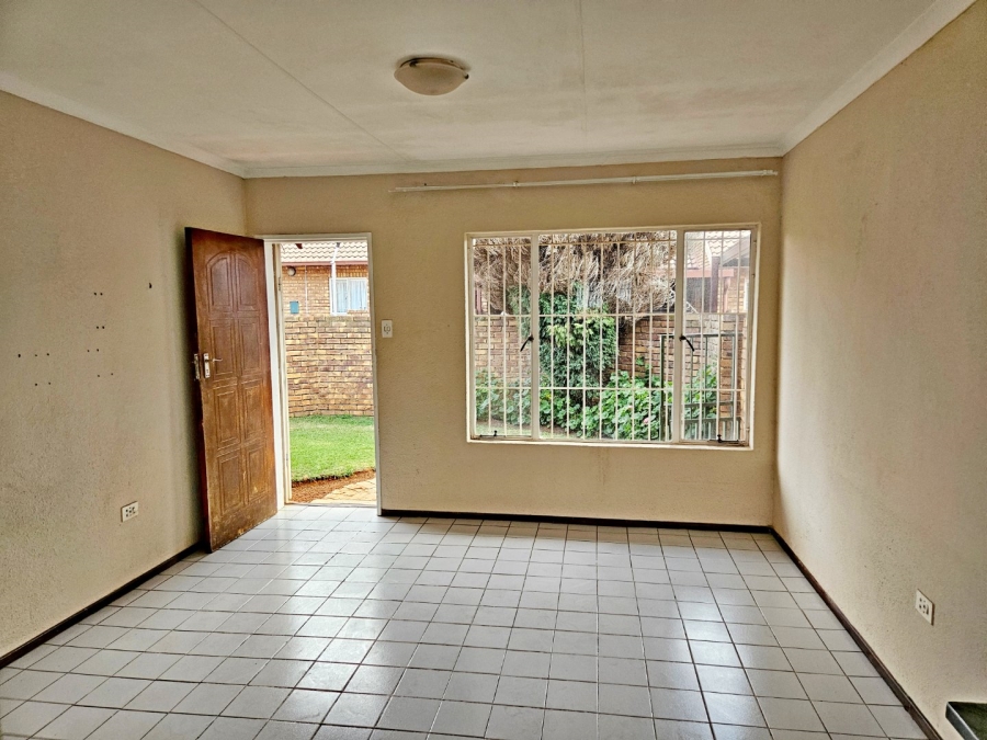 2 Bedroom Property for Sale in Terenure Gauteng