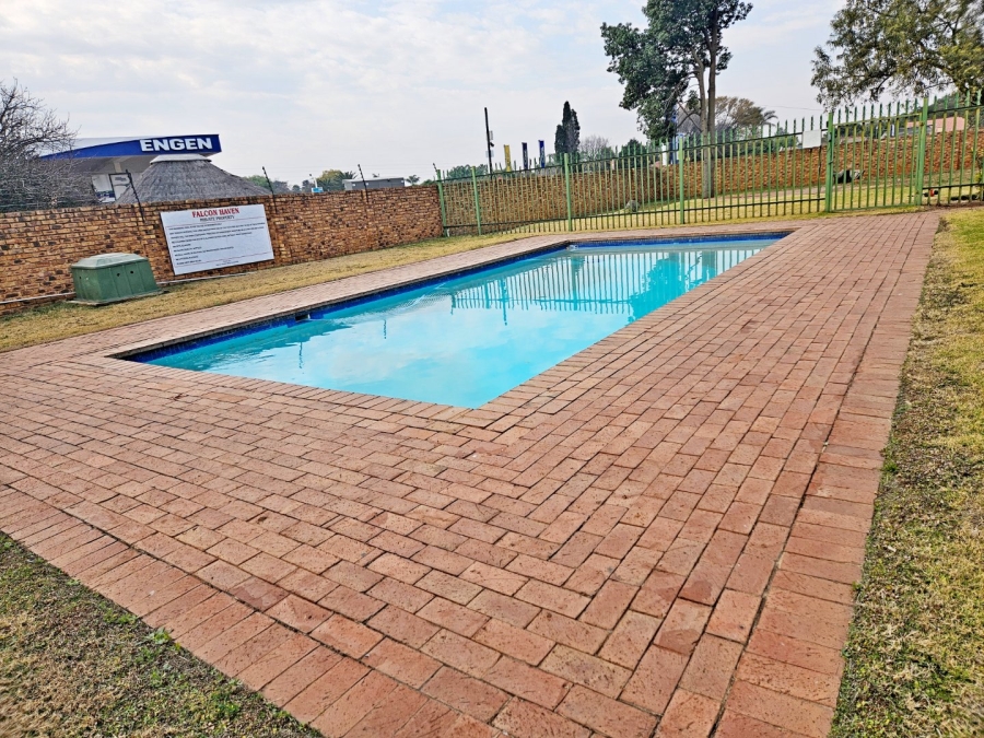 2 Bedroom Property for Sale in Terenure Gauteng