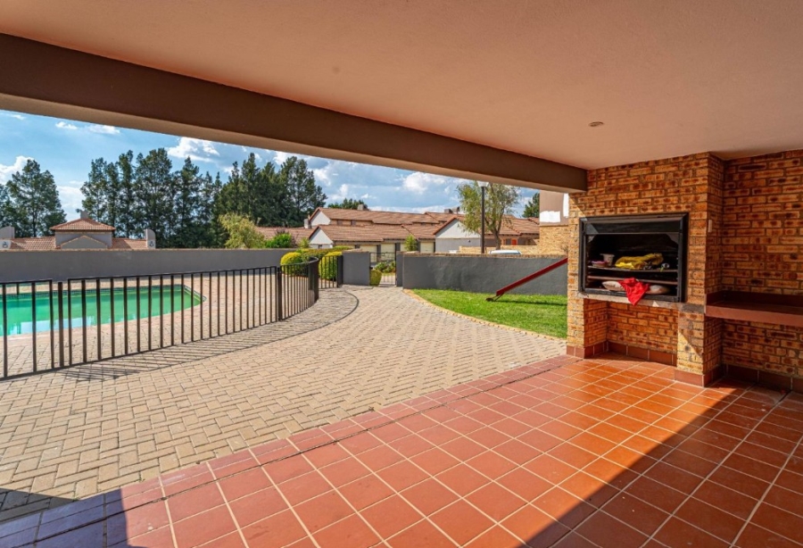 To Let 3 Bedroom Property for Rent in Noordwyk Gauteng