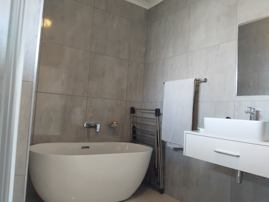 To Let  Bedroom Property for Rent in Carlswald Gauteng