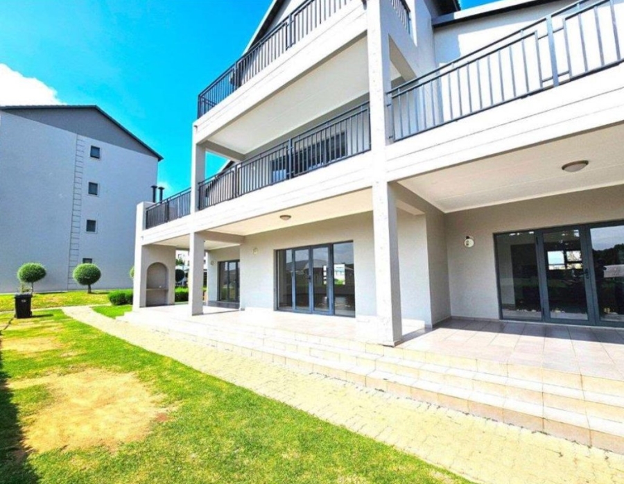 To Let  Bedroom Property for Rent in Carlswald Gauteng