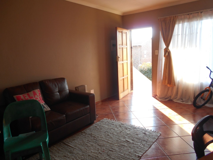 To Let 2 Bedroom Property for Rent in The Reeds Gauteng