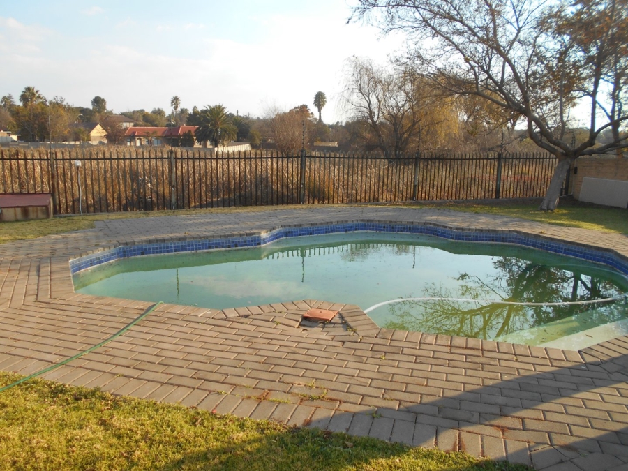 To Let 2 Bedroom Property for Rent in The Reeds Gauteng