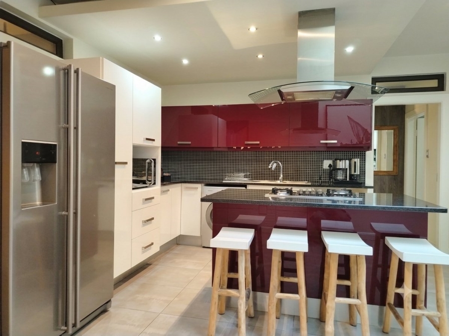 To Let 2 Bedroom Property for Rent in Sandown Gauteng