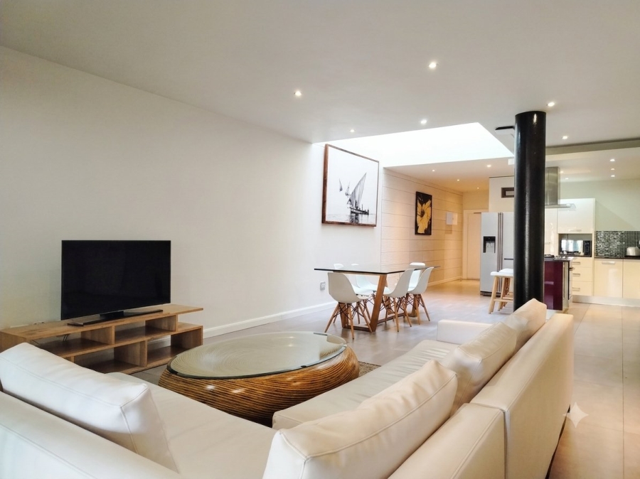 To Let 2 Bedroom Property for Rent in Sandown Gauteng