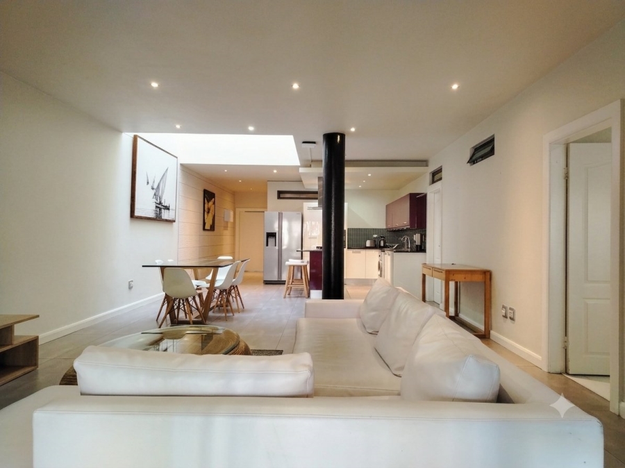 To Let 2 Bedroom Property for Rent in Sandown Gauteng