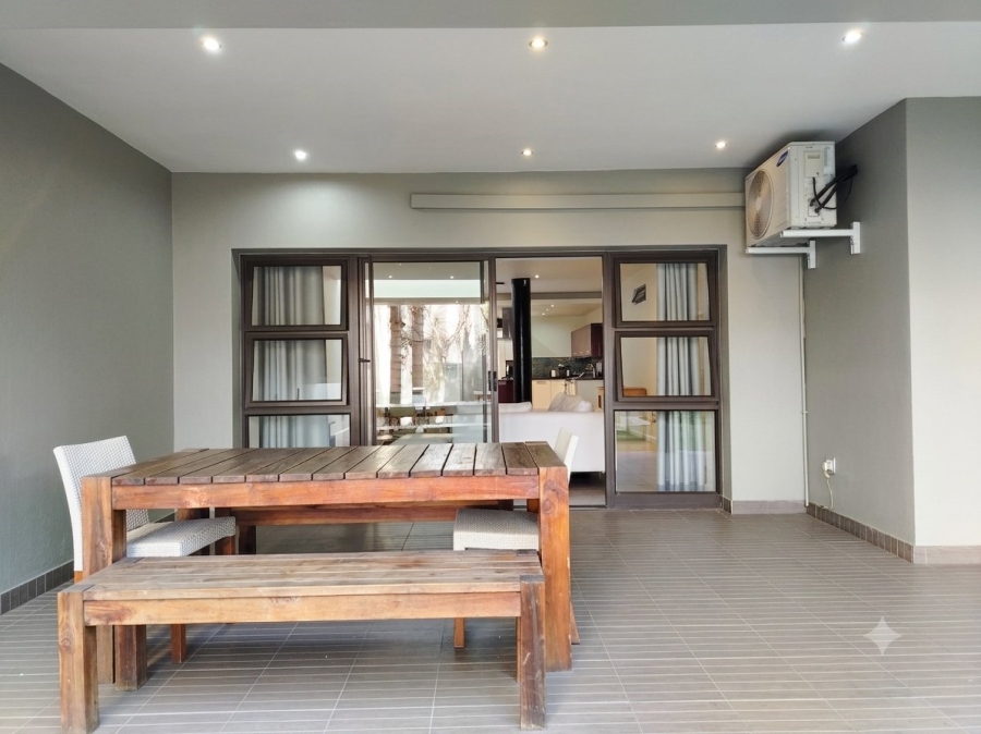 To Let 2 Bedroom Property for Rent in Sandown Gauteng
