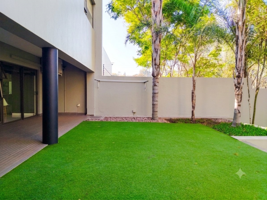 To Let 2 Bedroom Property for Rent in Sandown Gauteng