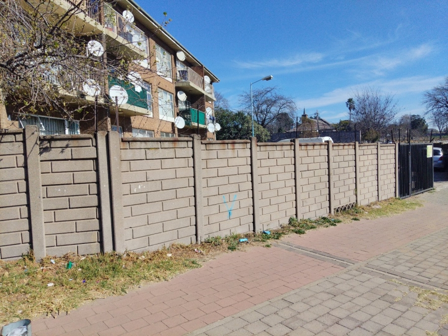 2 Bedroom Property for Sale in Germiston South Gauteng