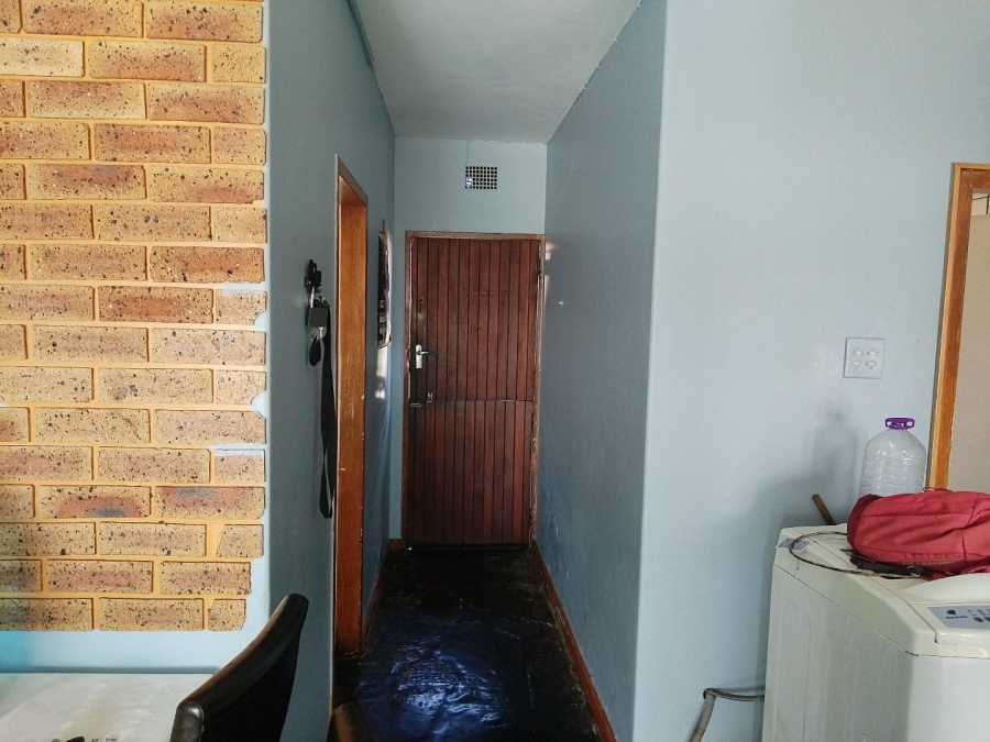 2 Bedroom Property for Sale in Germiston South Gauteng