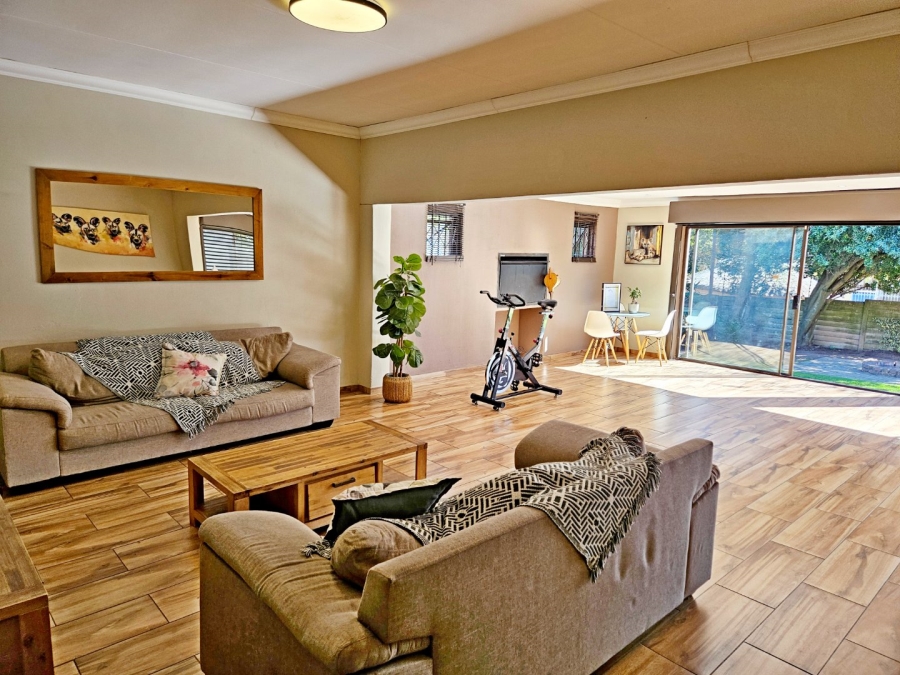 3 Bedroom Property for Sale in Glen Marais Gauteng
