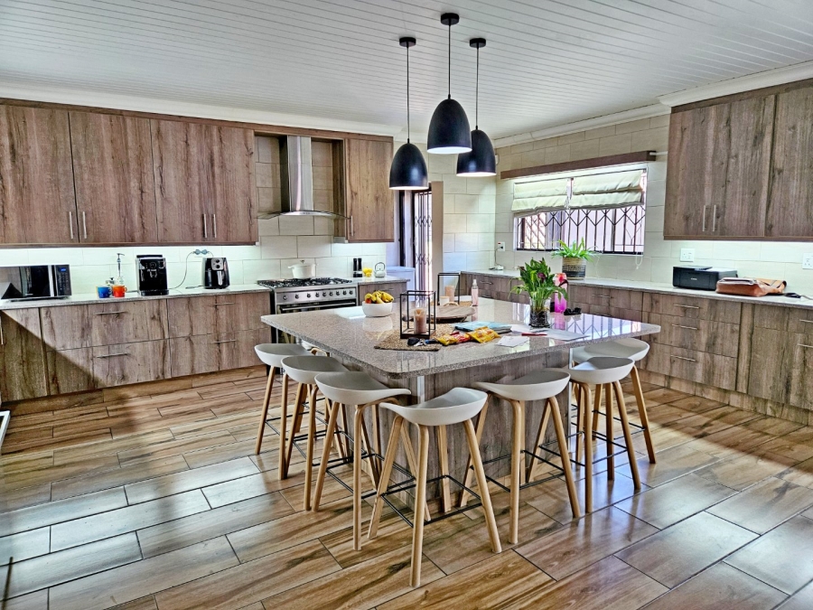 3 Bedroom Property for Sale in Glen Marais Gauteng
