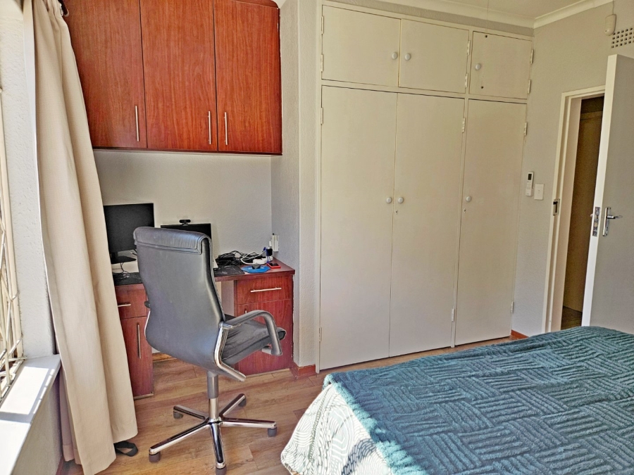 3 Bedroom Property for Sale in Glen Marais Gauteng