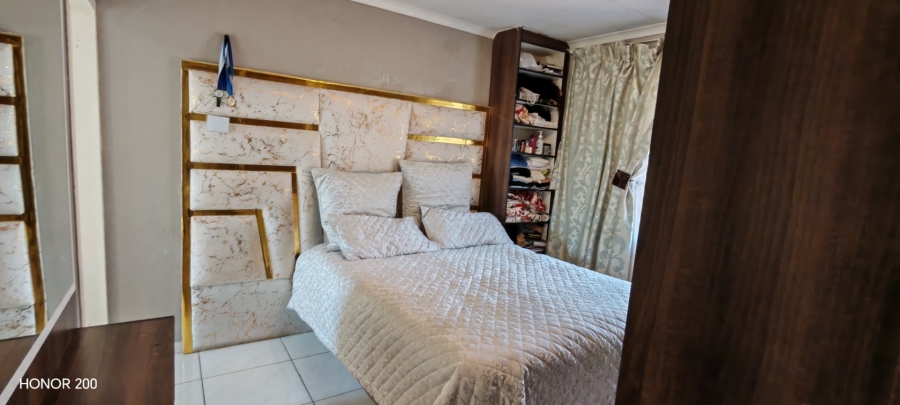 3 Bedroom Property for Sale in Blue Hills Gauteng