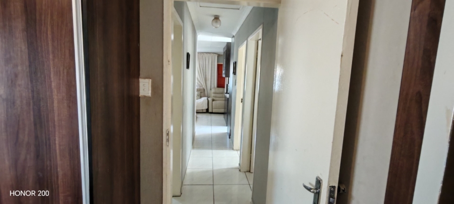 3 Bedroom Property for Sale in Blue Hills Gauteng