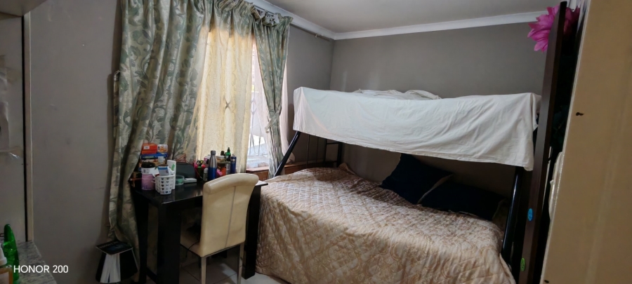 3 Bedroom Property for Sale in Blue Hills Gauteng