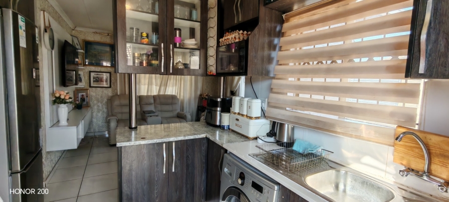 3 Bedroom Property for Sale in Blue Hills Gauteng