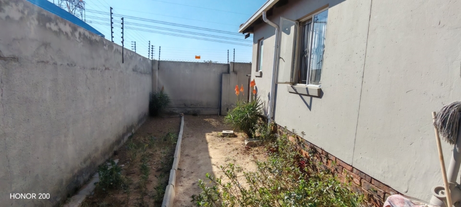 3 Bedroom Property for Sale in Blue Hills Gauteng