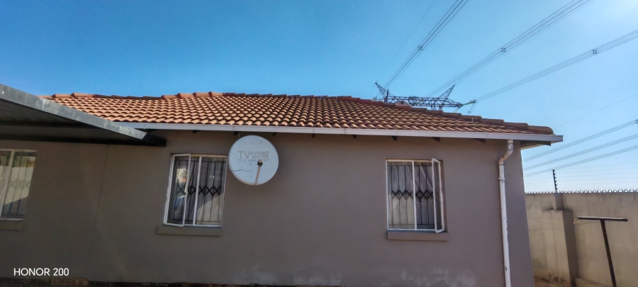 3 Bedroom Property for Sale in Blue Hills Gauteng